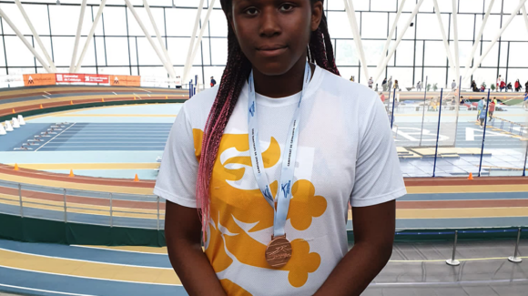 Alexandra Asi, medalla de bronze al llançament de pes del CC de pista coberta S14 Alexandra Asi, medalla de bronze al llançament de pes del CC de pista coberta S14